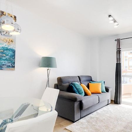 Cozy Apartment Overlooking Estepona'S Marina! Exteriör bild