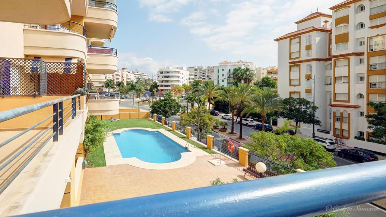 Cozy Apartment Overlooking Estepona'S Marina! Exteriör bild