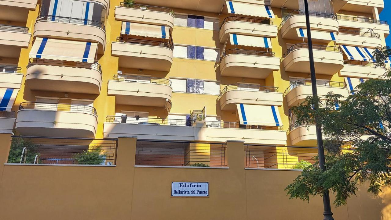 Cozy Apartment Overlooking Estepona'S Marina! Exteriör bild